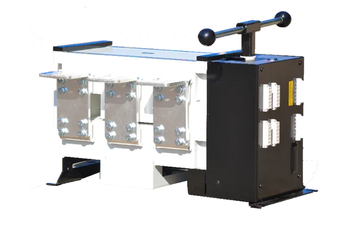 IEP Powerproducts YES1 1600 Amp 3-Pole Automatic Changeover Switch — YES1-GP 1600/3P